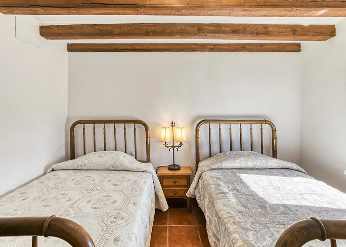 Country house Cal Matali Espolla